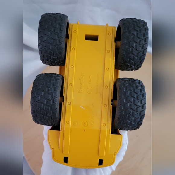 Bruder Caterpillar Skid Steer Loader Toy Figurine - Picture 14 of 16